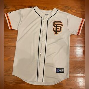 SF Giants jersey in gray